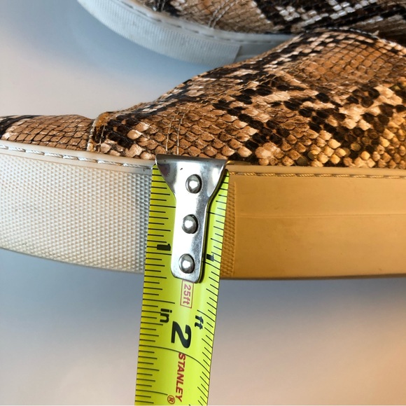 * J/Slides Snakeskin Print Unisex Slip-on Women’s size 8 Sneakers - Picture 9 of 9